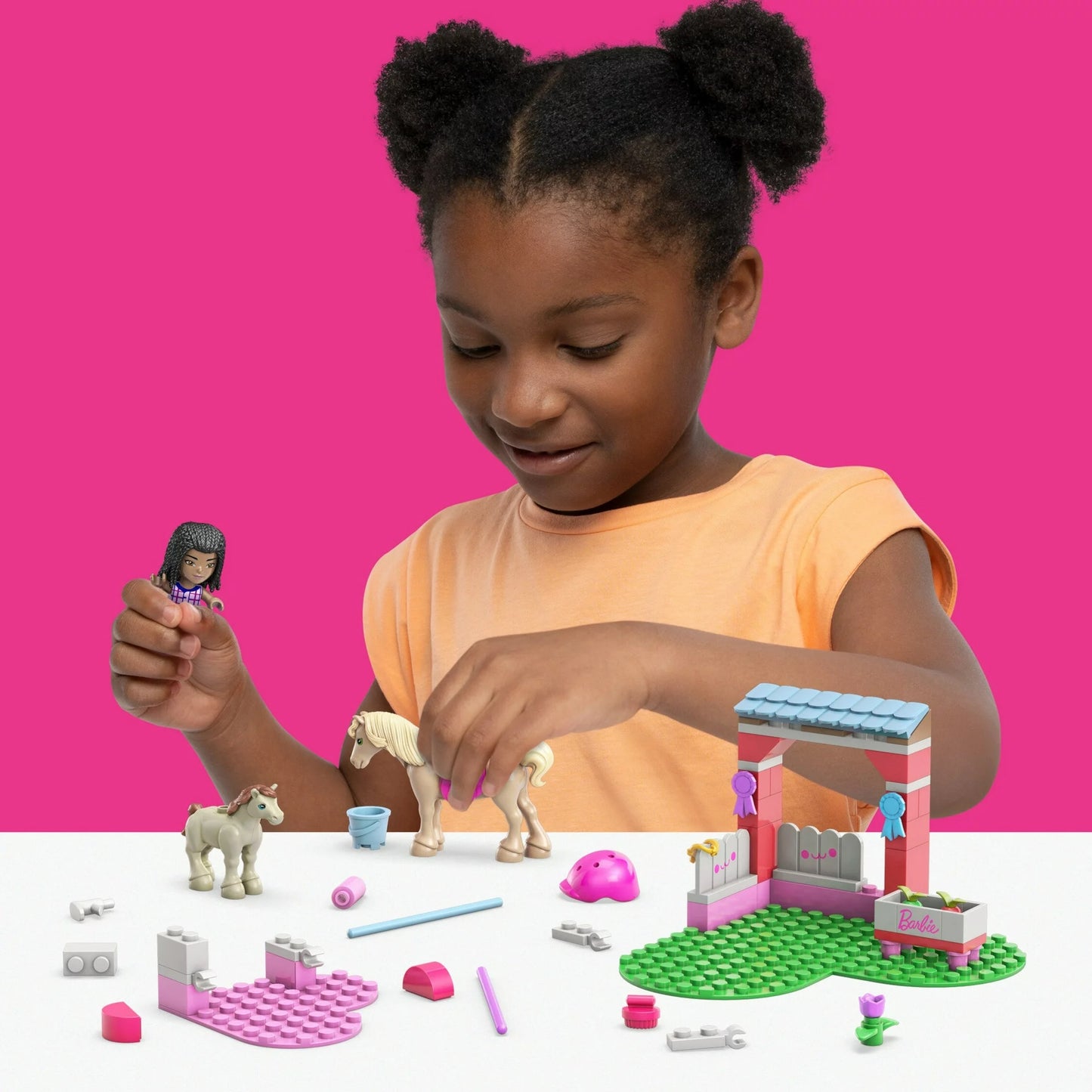 Barbie Pets Horse Jumping Building Playset with Pony, and Micro-Doll