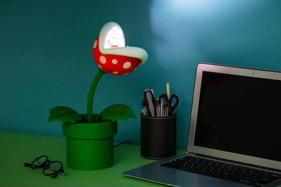 Paladone Super Mario Bros Mini Piranha Plant Lamp Nintendo Room Décor 8.3in Light