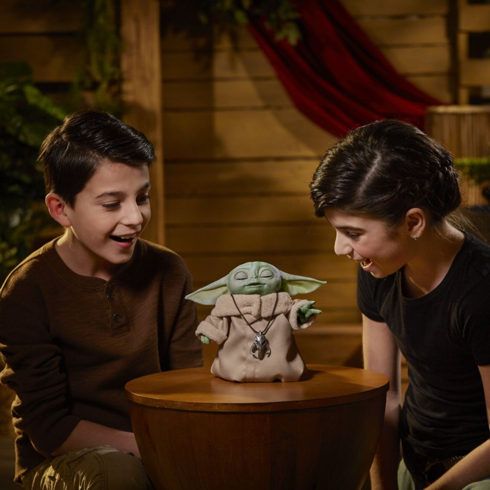 Hasbro - Star Wars The Child Animatronic Edition