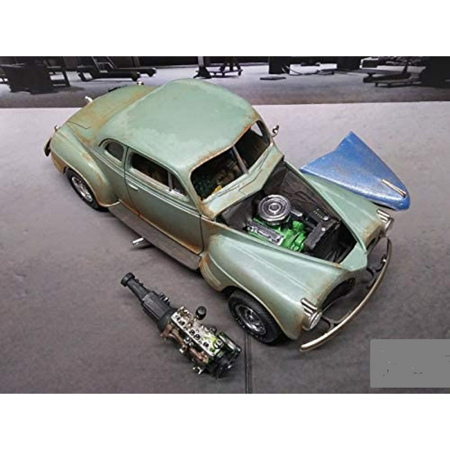 AMT AMT1197M Skill 3 Model Kit 1-25 Scale Model 1941 Plymouth Coupe with 4 Bottle Crates Coca-Cola